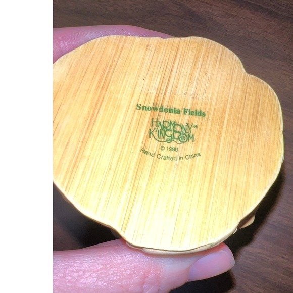 Harmony Kingdom Snowdonia Fields Snowmen Holiday Trinket Box Retired‎ NIB - Picture 12 of 12